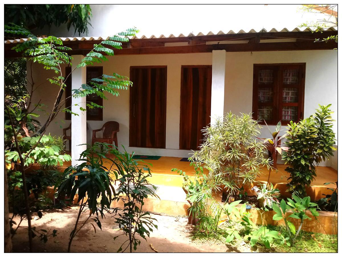 Starfish Cabbana Hotel Arugam Bay Exterior photo